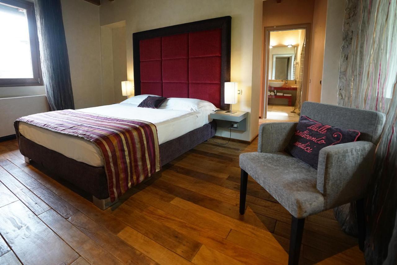 Il Portico - 1711 Luxury Guest House Arlate ภายนอก รูปภาพ