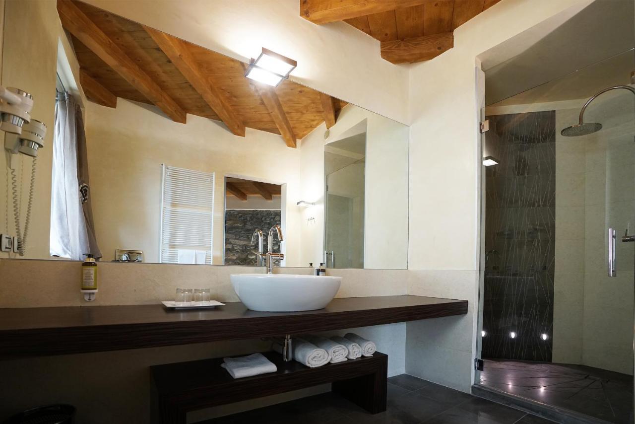 Il Portico - 1711 Luxury Guest House Arlate ภายนอก รูปภาพ