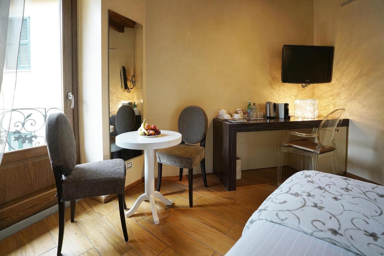 Il Portico - 1711 Luxury Guest House Arlate ภายนอก รูปภาพ